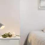 Apartment Live By Hilla