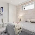 Apartment Live By Hilla Levi