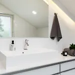 Apartment Live By Hilla