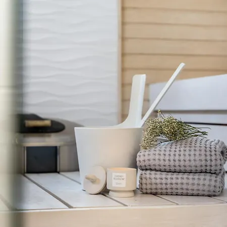 Διαμέρισμα Live By Hilla *